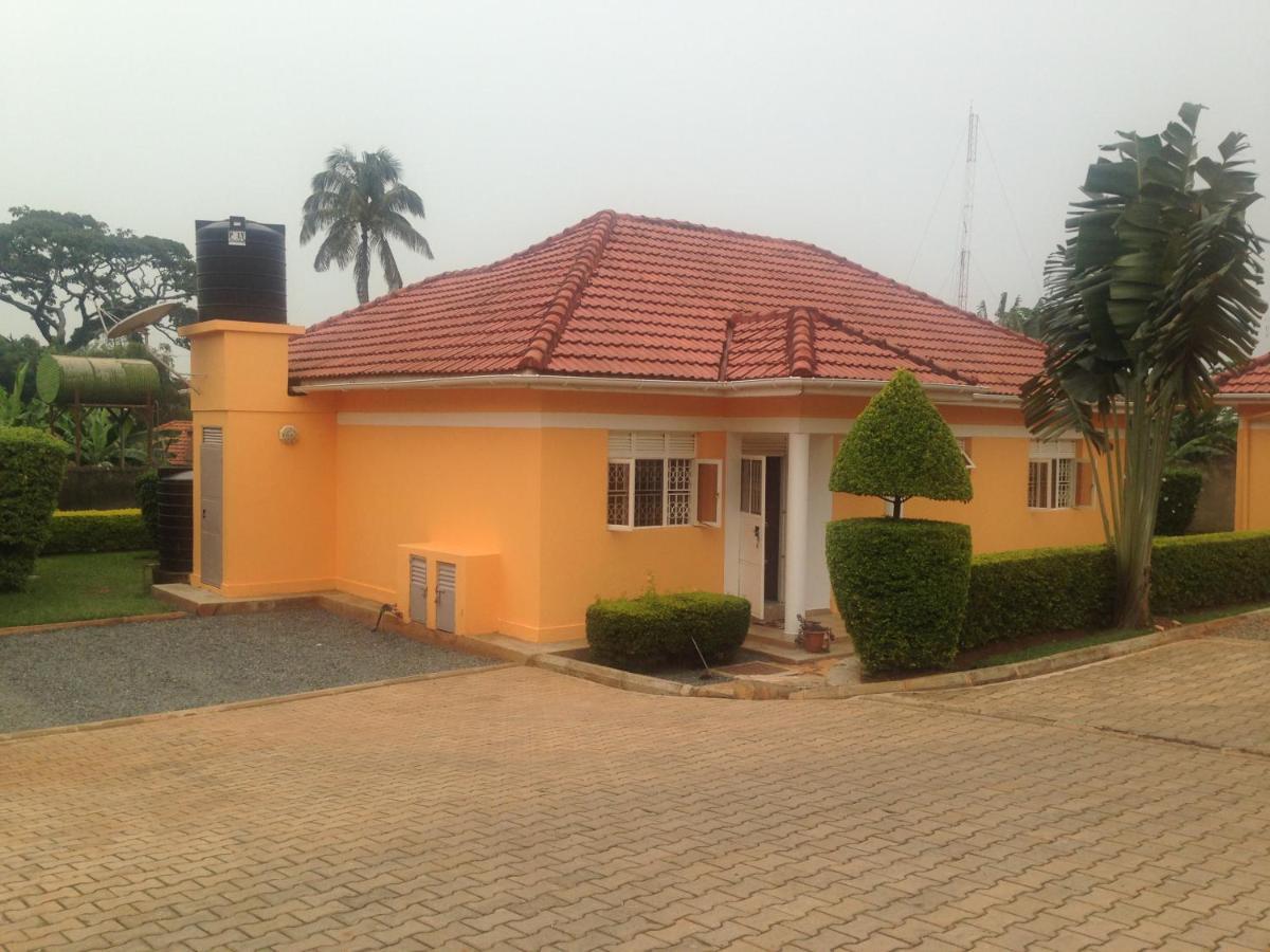 Corinya Serviced Apartments Entebbe Exteriör bild