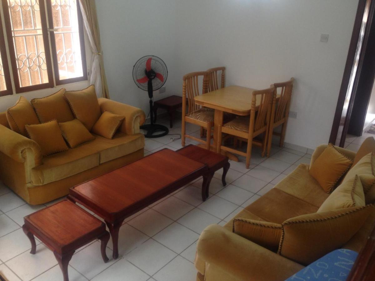Corinya Serviced Apartments Entebbe Exteriör bild